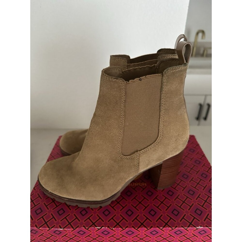 Women’s Tory Burch Stafford Tan Suede Leather Ankle Lug Sole Heeled Booties 7.5 - Picture 9 of 10